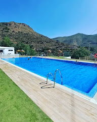 Bar piscina municipal de Enix