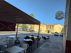 Bar Restaurant L