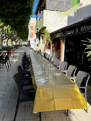 Cosmo Taberna & Wines