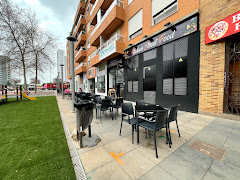 Panzerotti Café & Bar