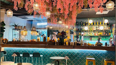 Reinverso Bar