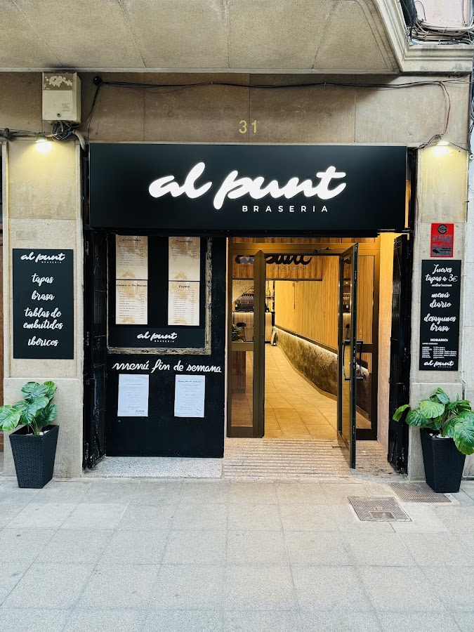 Brasería Al Punt | Pollos y comidas para llevar