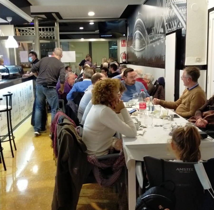 Café Bar La Plaza. Sedaví