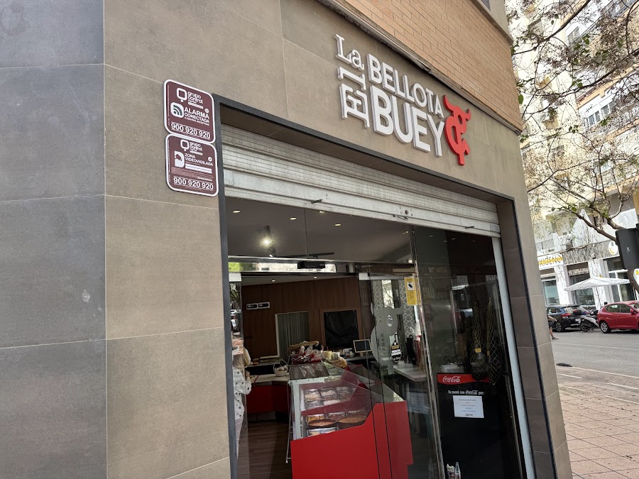 La Bellota & El Buey
