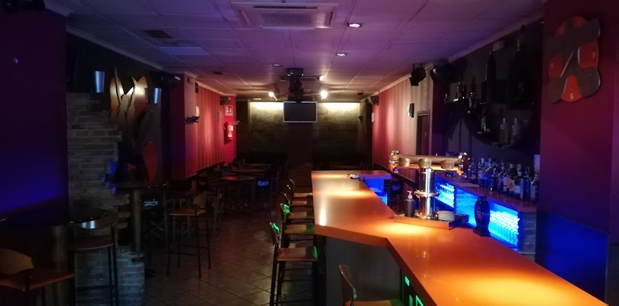 Pub Tau