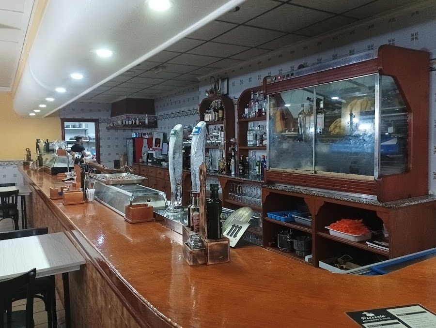 Restaurante El Calar Pizzeria Arroceria Casi 33 años al servicio