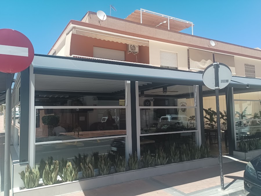 Volvemos 20 de Junio / Bar Restaurante Oriente Aguilas